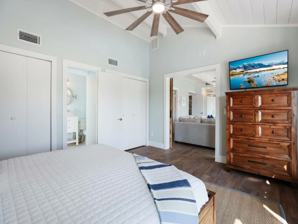 Six Bedroom Home on the Canal in Anna Maria